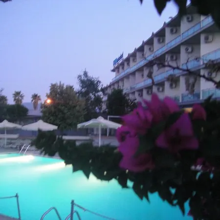 Isthmia Prime Hotell