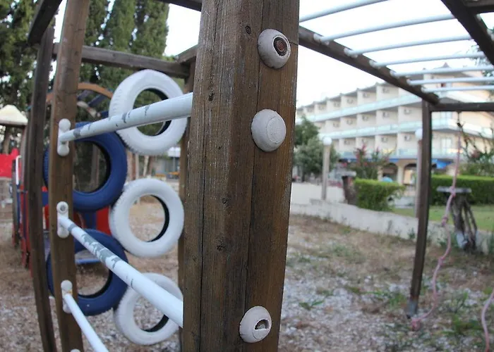 Isthmia Prime Отель 3*