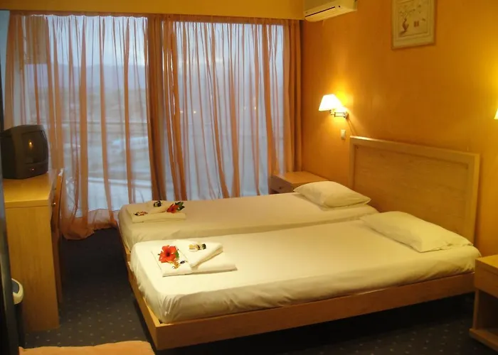 Отель Isthmia Prime 3*